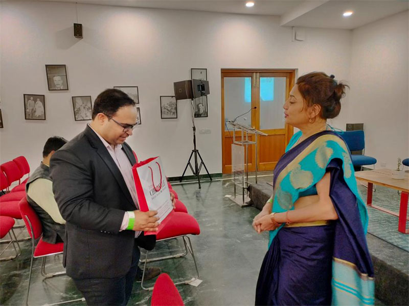 77.-Dr.-Sumi-Gupta-With-Dr.-Ashutosh-Pastor-IIT-Delhi-@-Embassy-of-Italy